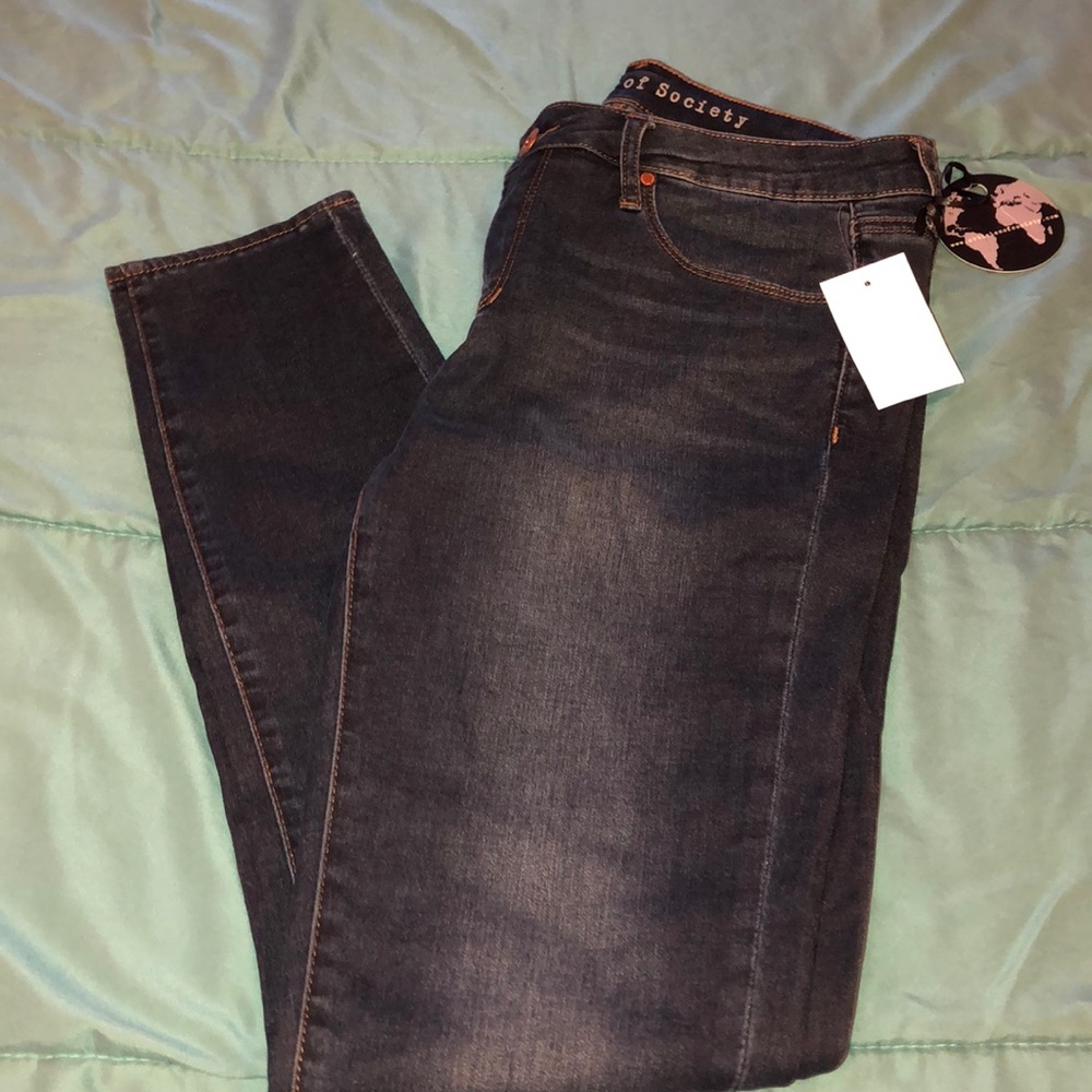 Skinny jeans